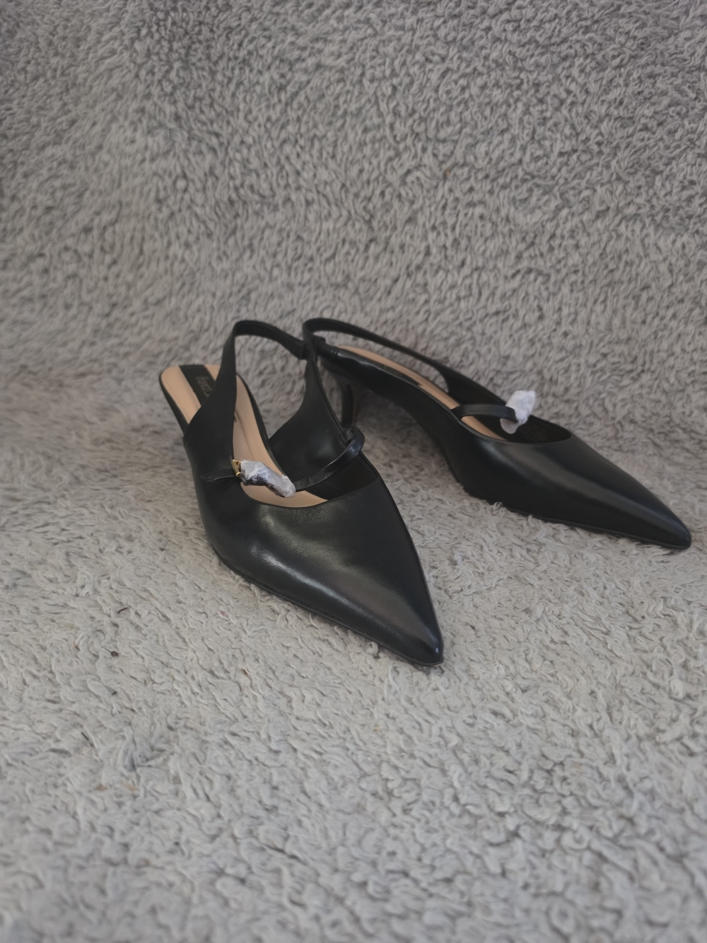(170)

Franco Sarto Khloe Pointed Toe Slingback Kitten Heel Size 8W - Picture 10 of 16